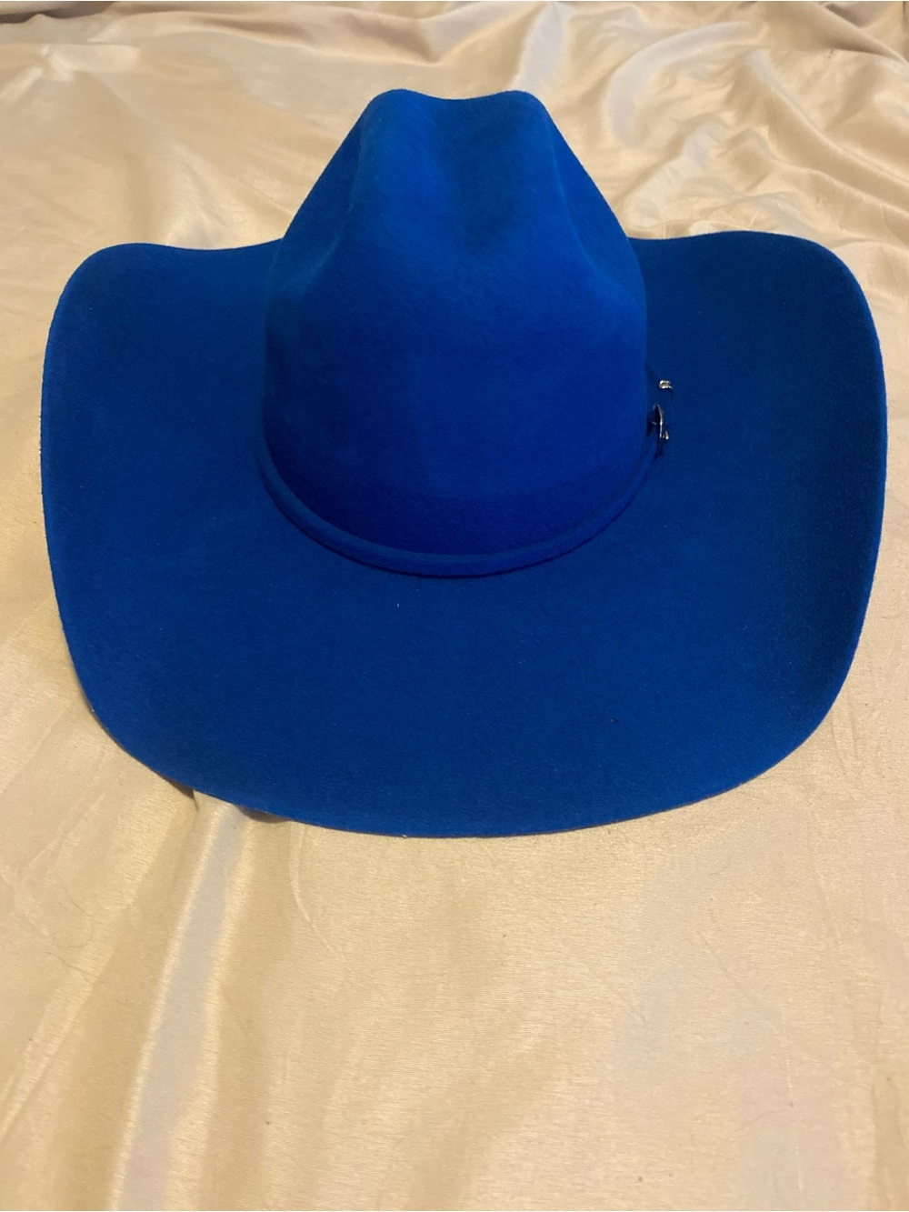 Vibrant Royal Blue Serratelli Felt Cowboy Hat